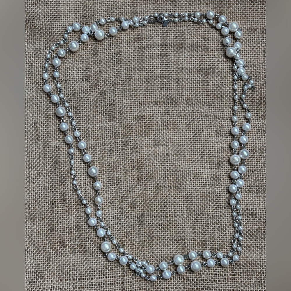 Premier Designs Faux Pearl White Bead Necklace Versatile Classic Coquette Fairy